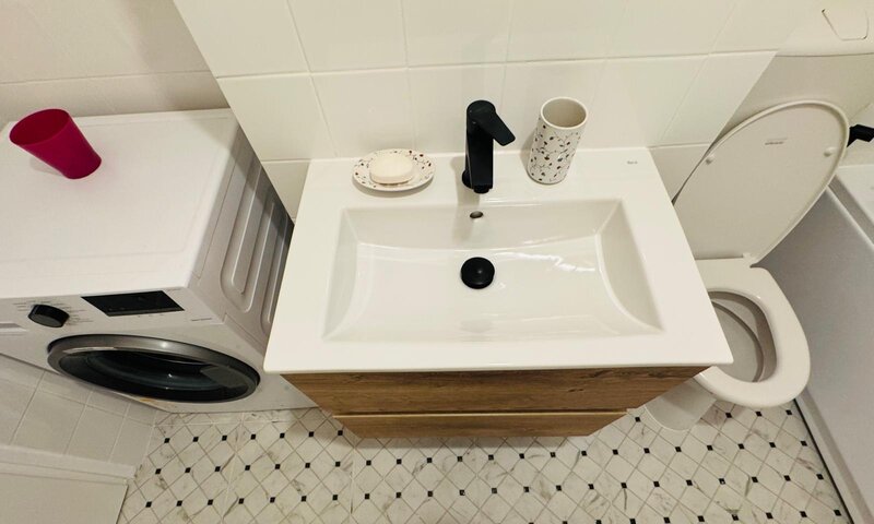 Tineretului, Strada Viorele,